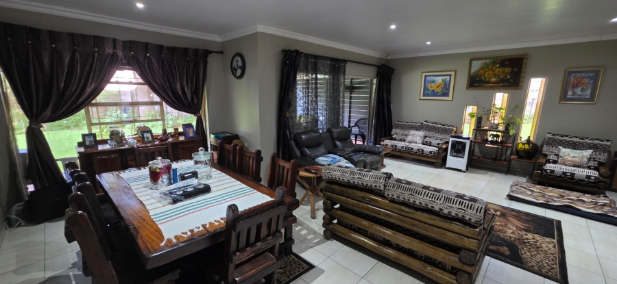 3 Bedroom Property for Sale in Flamwood North West